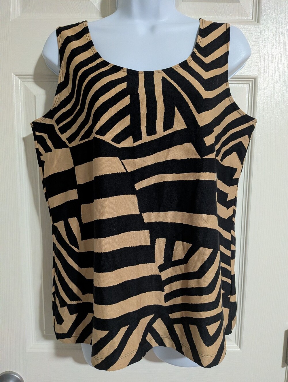 Chico's 2 Abstract Animal Print Sleeveless Tank